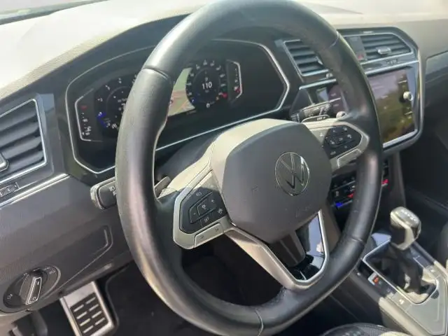 Volkswagen Tiguan view 9