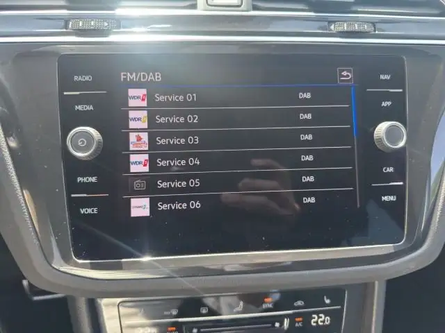 Volkswagen Tiguan view 12