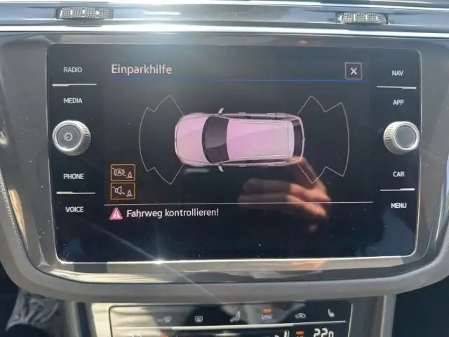 Volkswagen Tiguan view 16