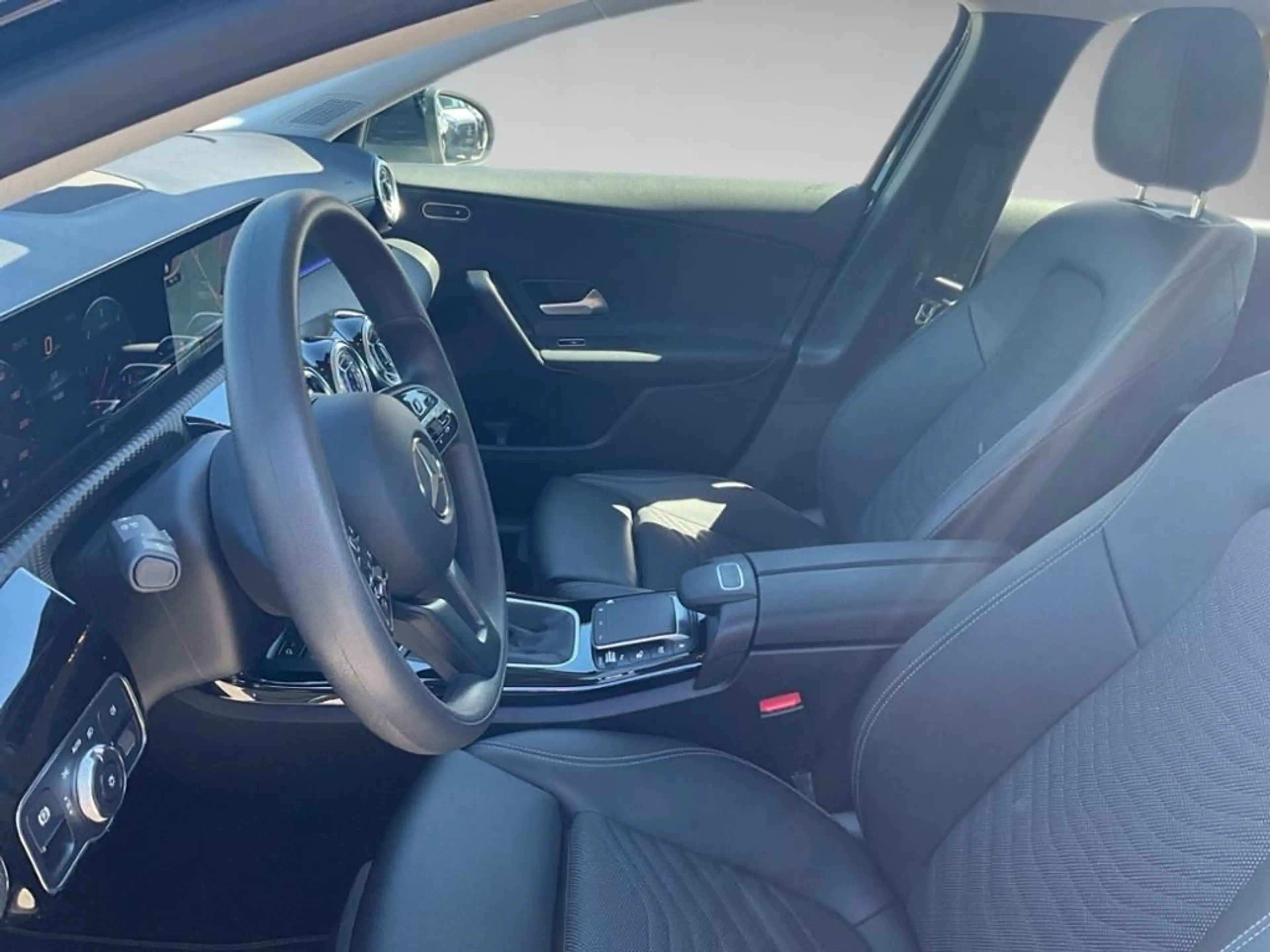 Mercedes-Benz A 200 d Style Kam. KlimaA LED LM Navi PDC SHZ — photo 8