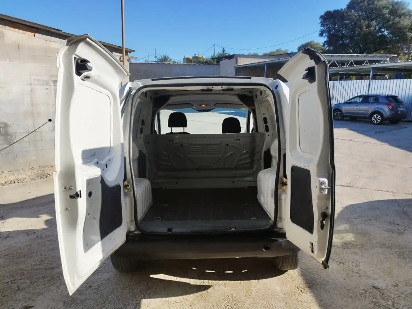 Peugeot Bipper Comercial Furgón 1.4HDi Blanc - 2