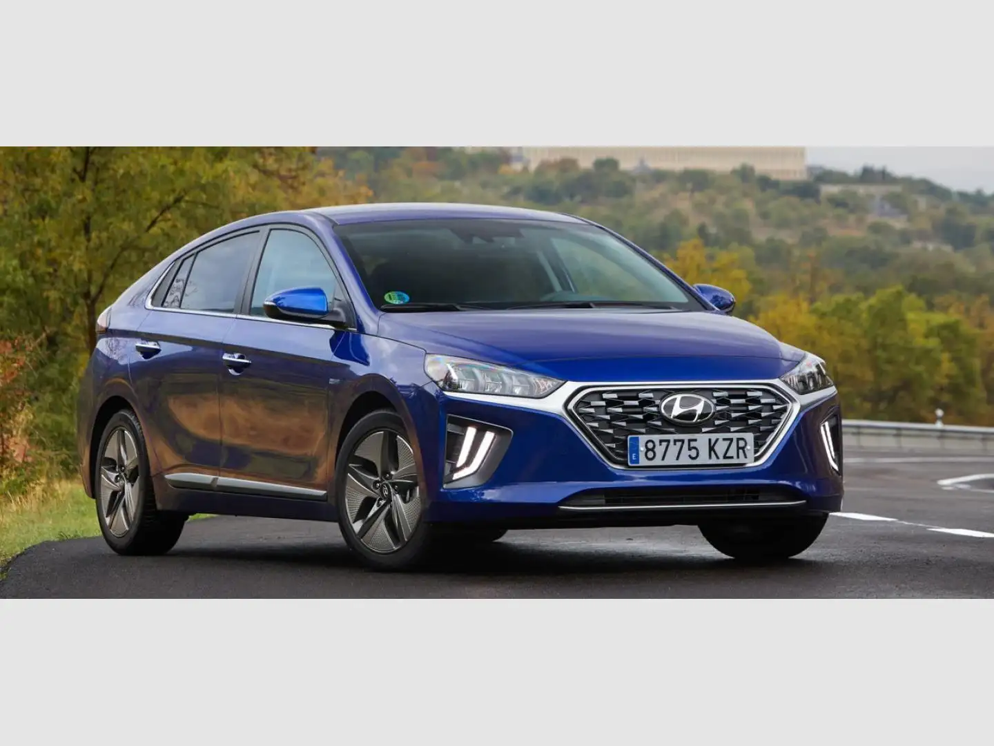 Hyundai IONIQ 1.6 GDI HEV Tecno DCT Bleu - 1