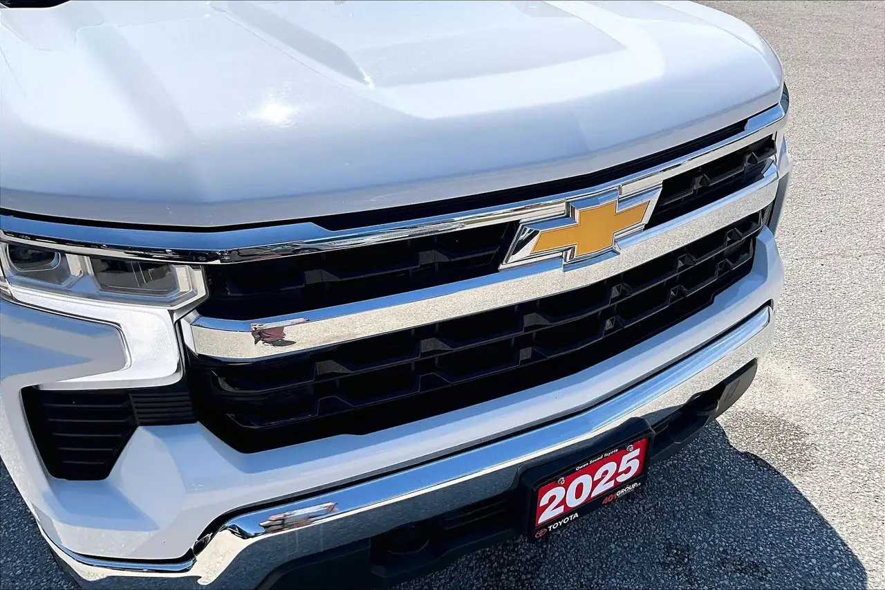 Chevrolet Silverado 1500 снимка Chevrolet Silverado 1500