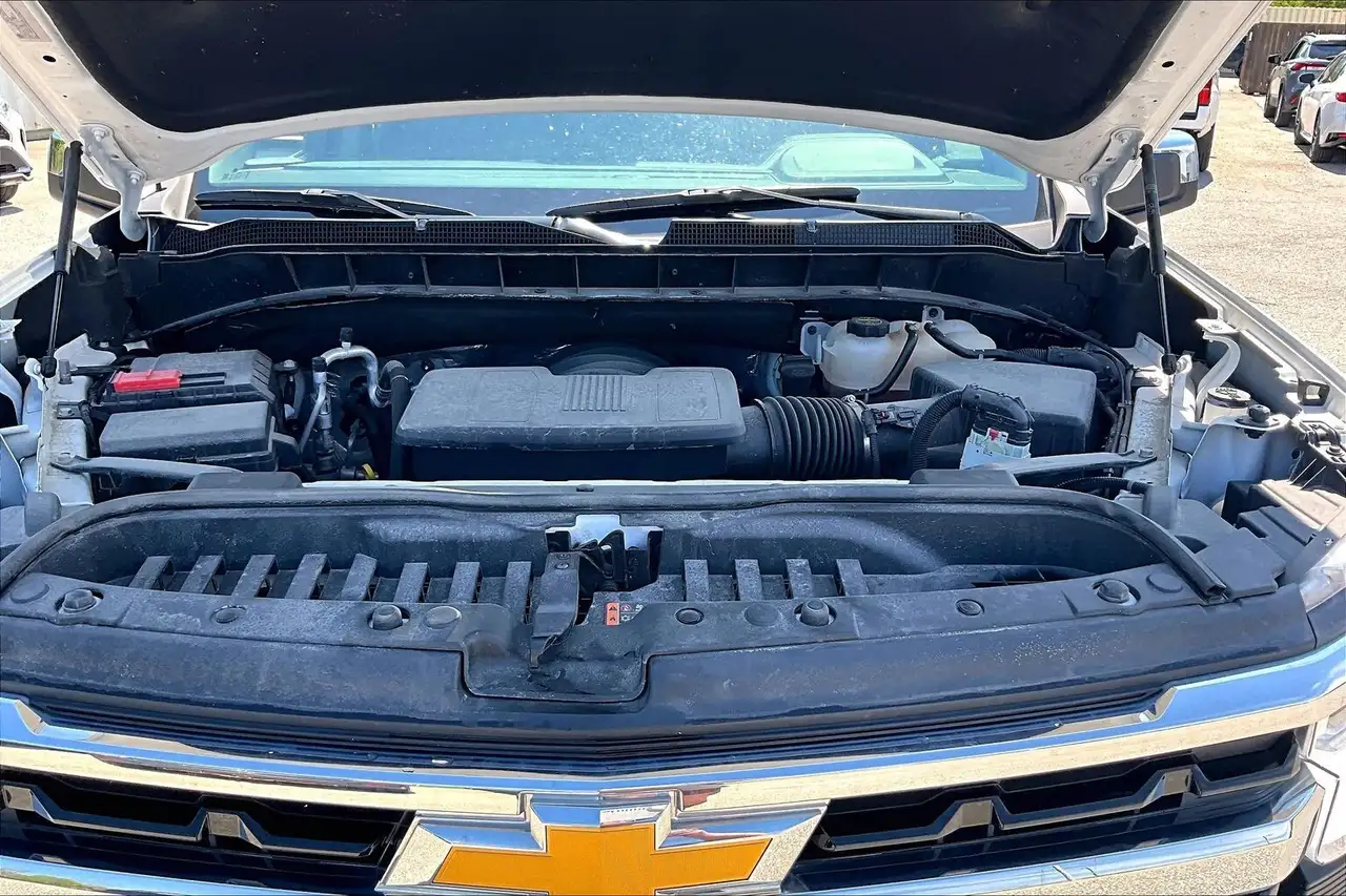 Chevrolet Silverado 1500 снимка Chevrolet Silverado 1500