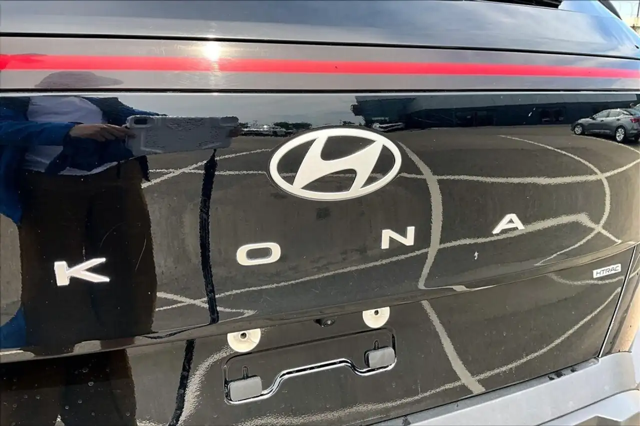 Hyundai KONA снимка Hyundai KONA