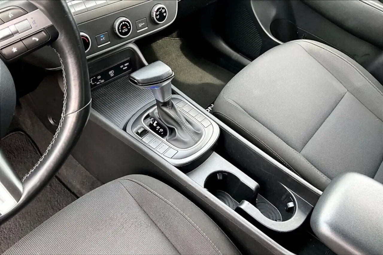 Hyundai KONA снимка Hyundai KONA