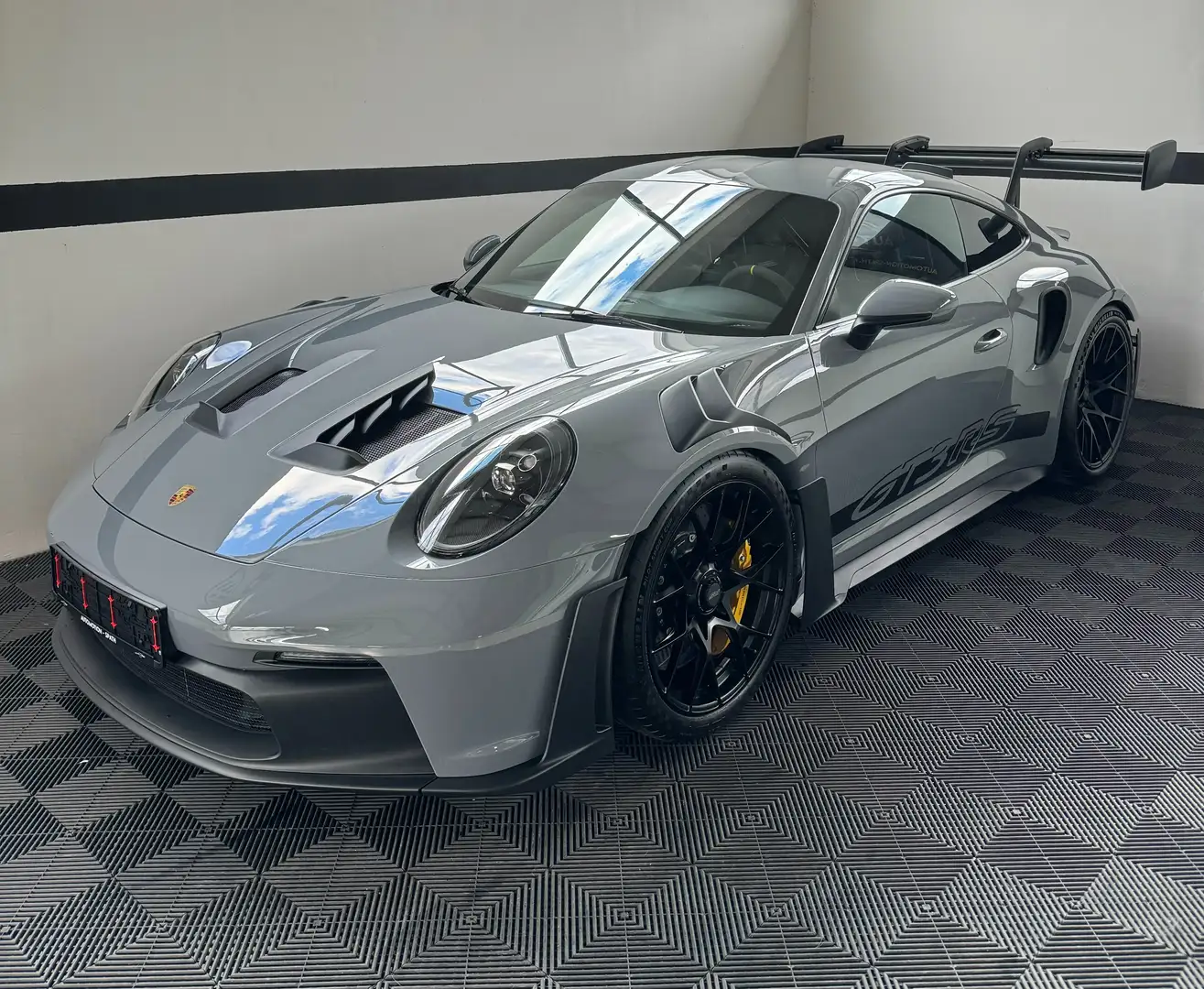 Porsche 992 911 992 4.0 GT3 RS Grau - 1