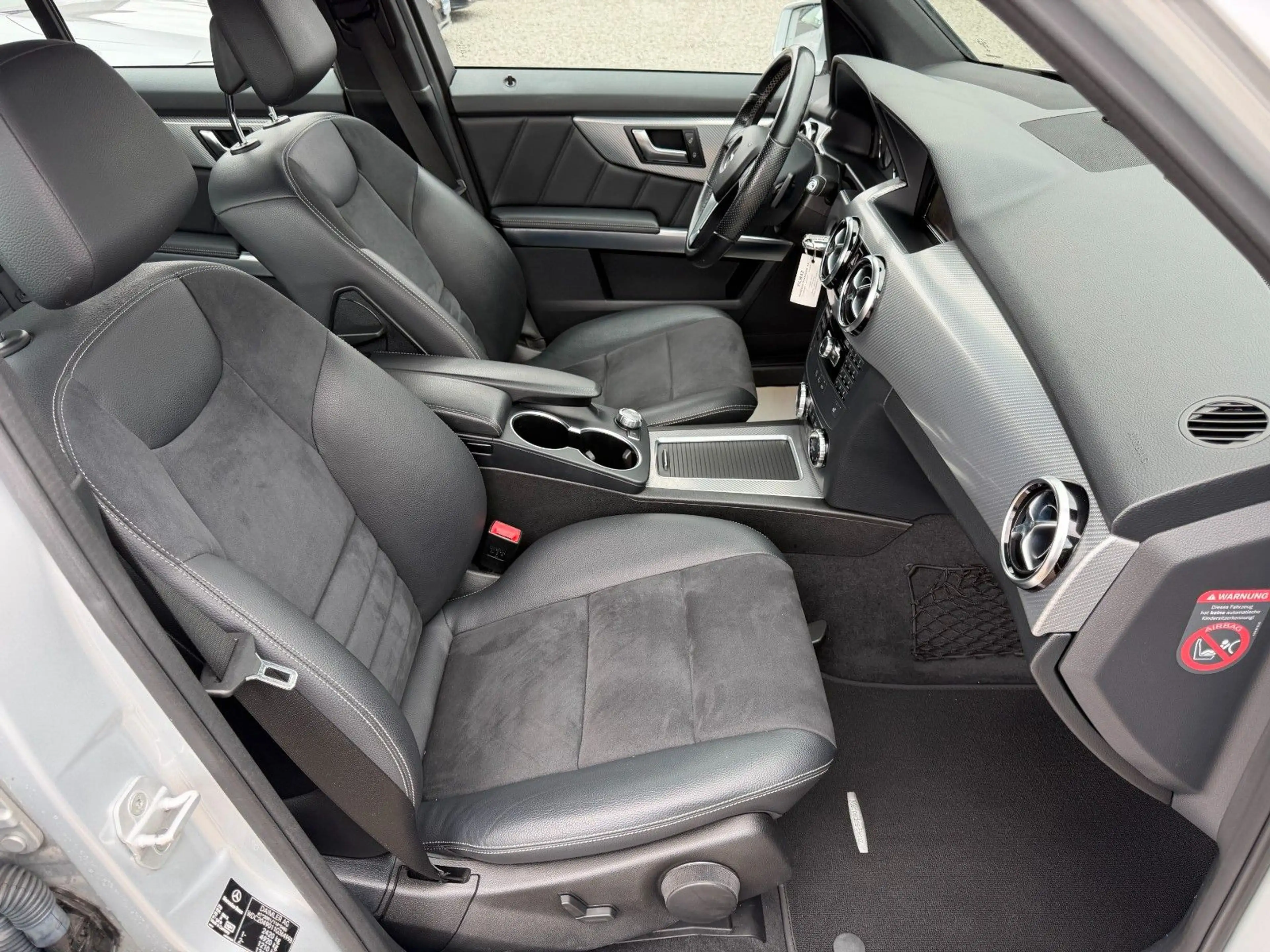 Mercedes-Benz GLK 200 CDI/Sitzheizung/NAVI/AHK/PDC Vo & hi — photo 15