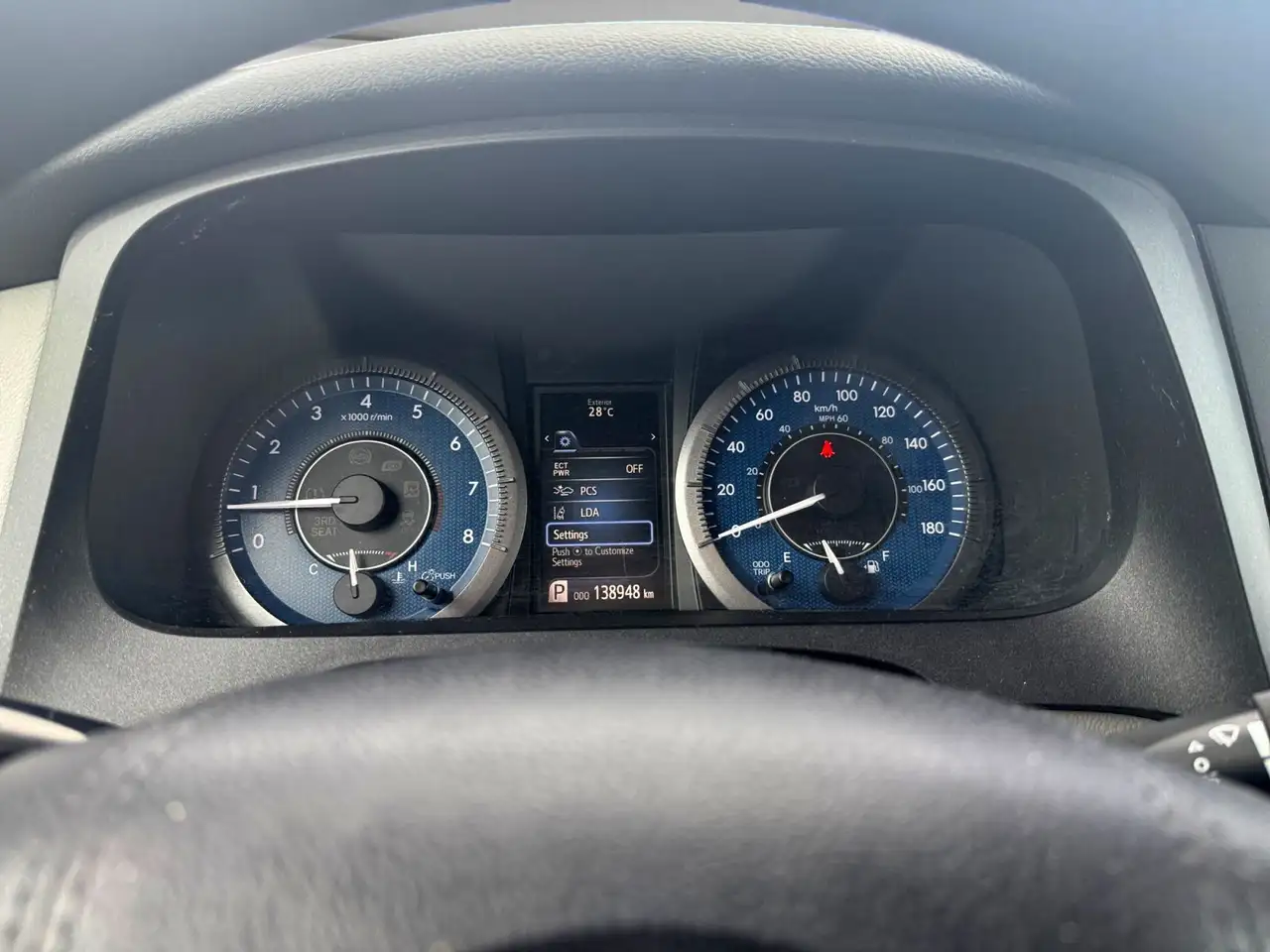 Toyota Sienna снимка Toyota Sienna