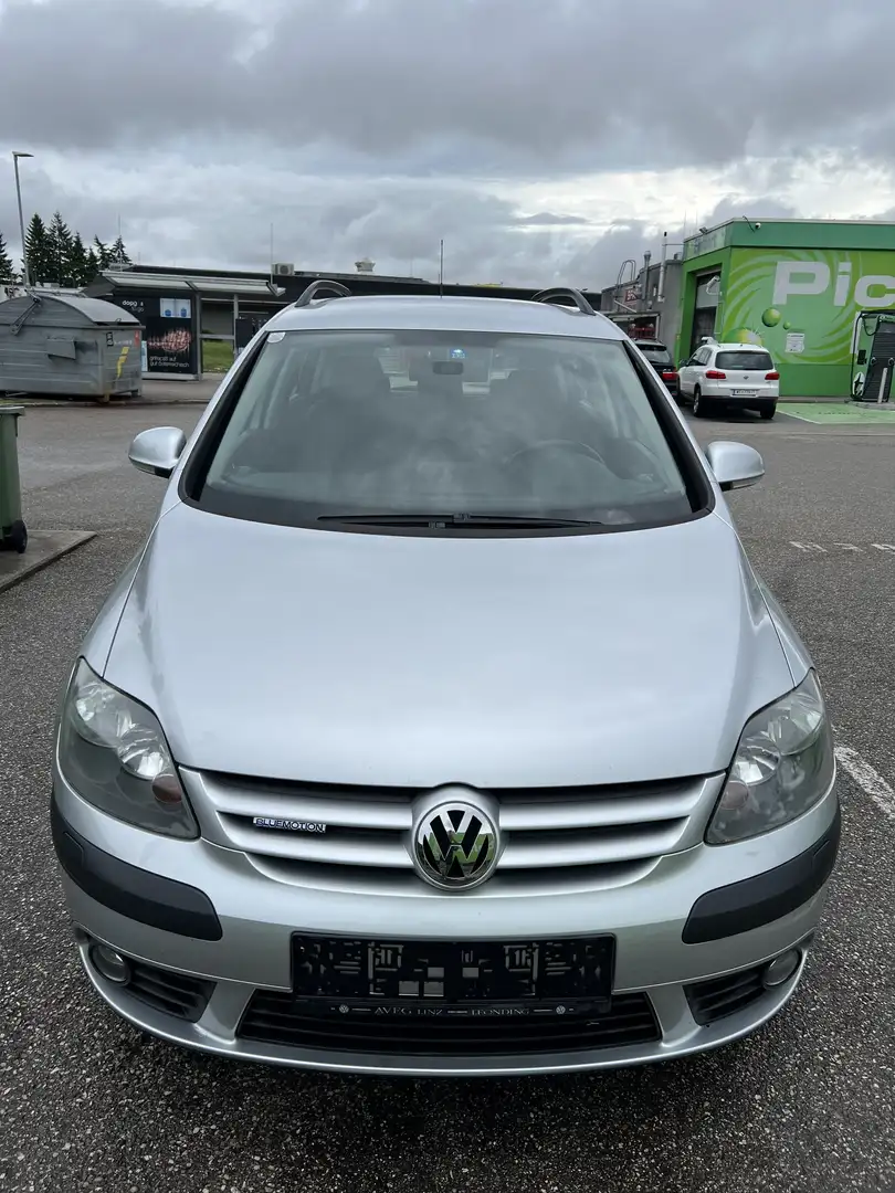 Volkswagen Golf Plus 1.9 TDI DPF Comfortline - 1