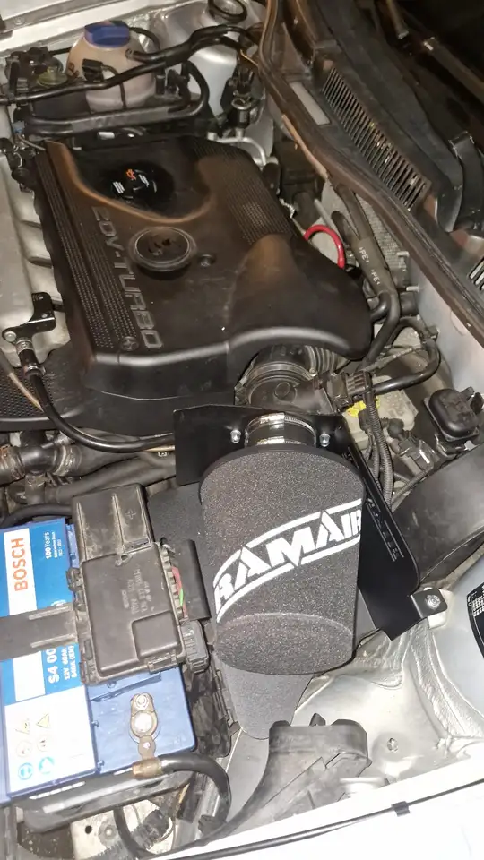 Volkswagen Golf 1.8-5V Turbo GTI, foto 12