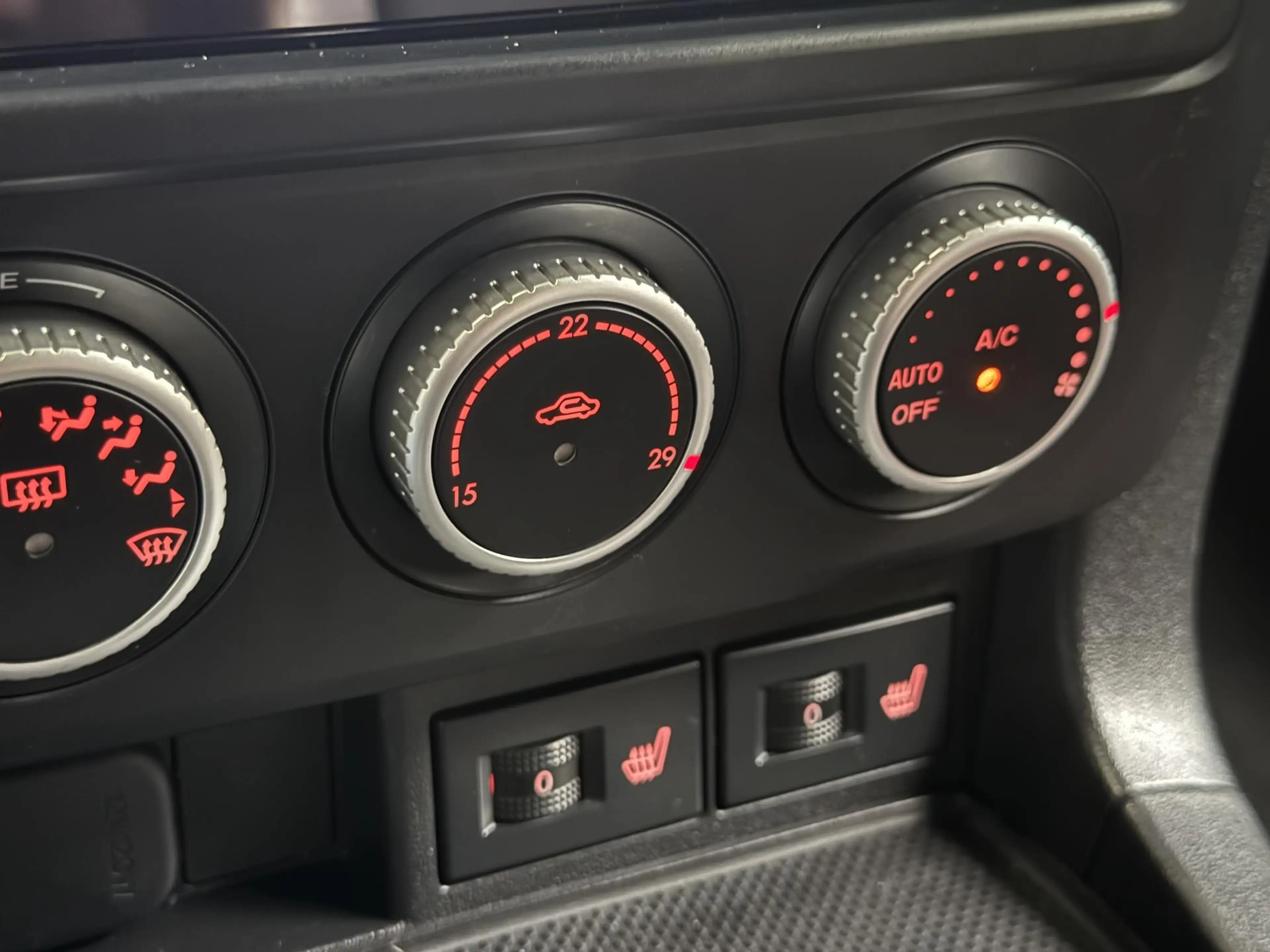 Mazda MX-5 Roadster Coupé 1.8 HANABI | HARDTOP | LEDER — photo 20