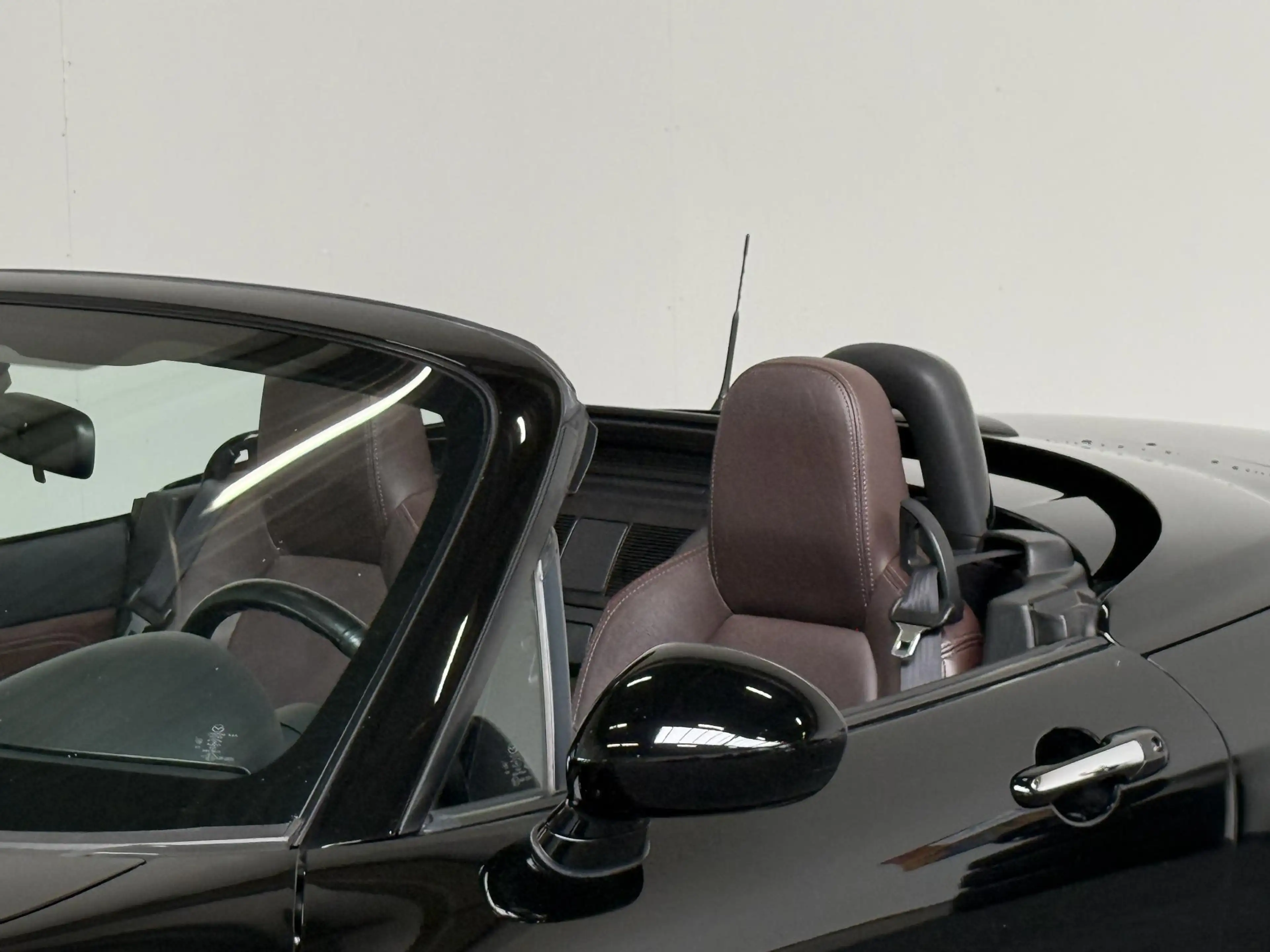Mazda MX-5 Roadster Coupé 1.8 HANABI | HARDTOP | LEDER — photo 27
