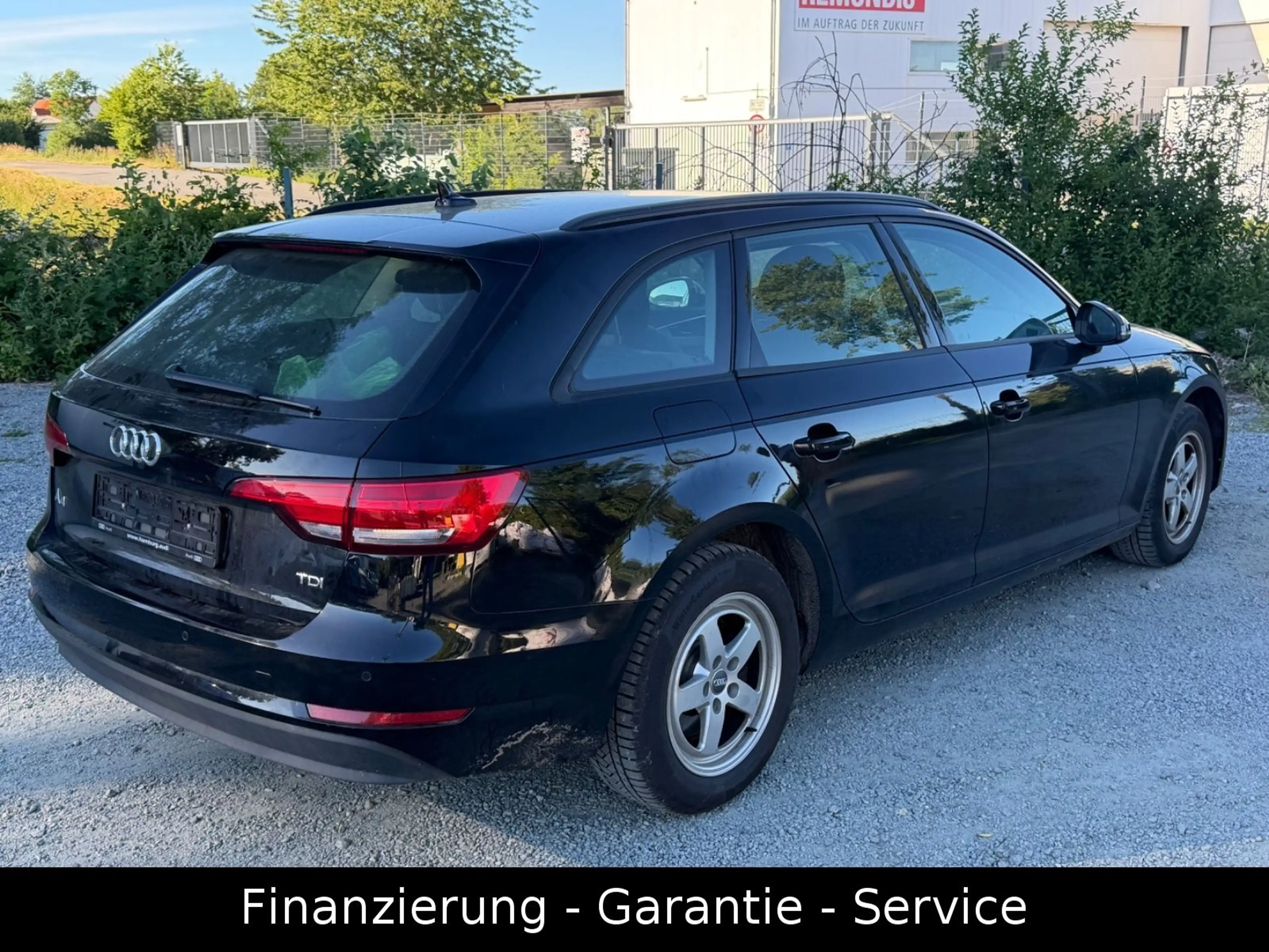 Audi A4 Avant 2.0 TDI S-Tronic/WENIG KM/PDC/SPORT — photo 3