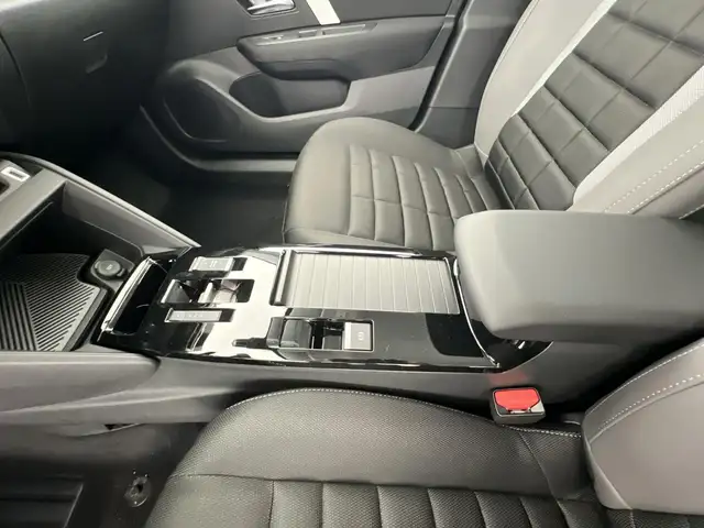 Citroen C4 view 14