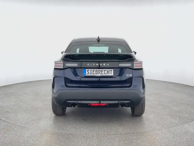 Citroen C4 view 4