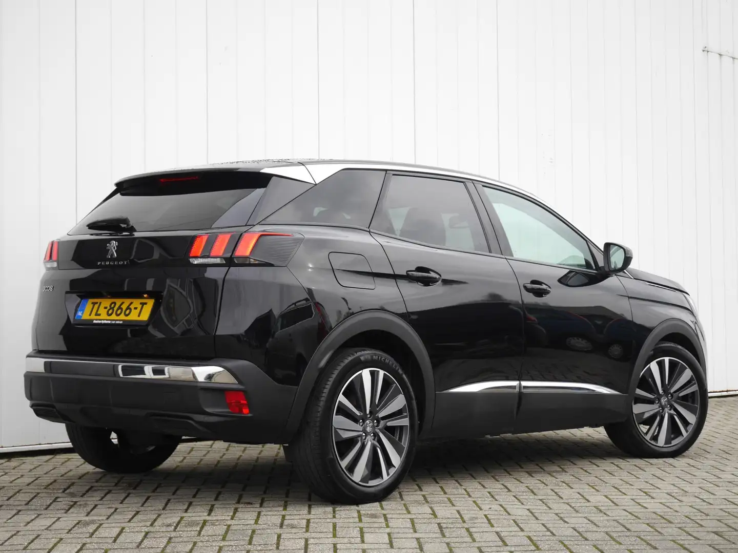 Peugeot 3008 1.5 BlueHDi Blue Lease Premium Handgeschakeld | LM Zwart - 2