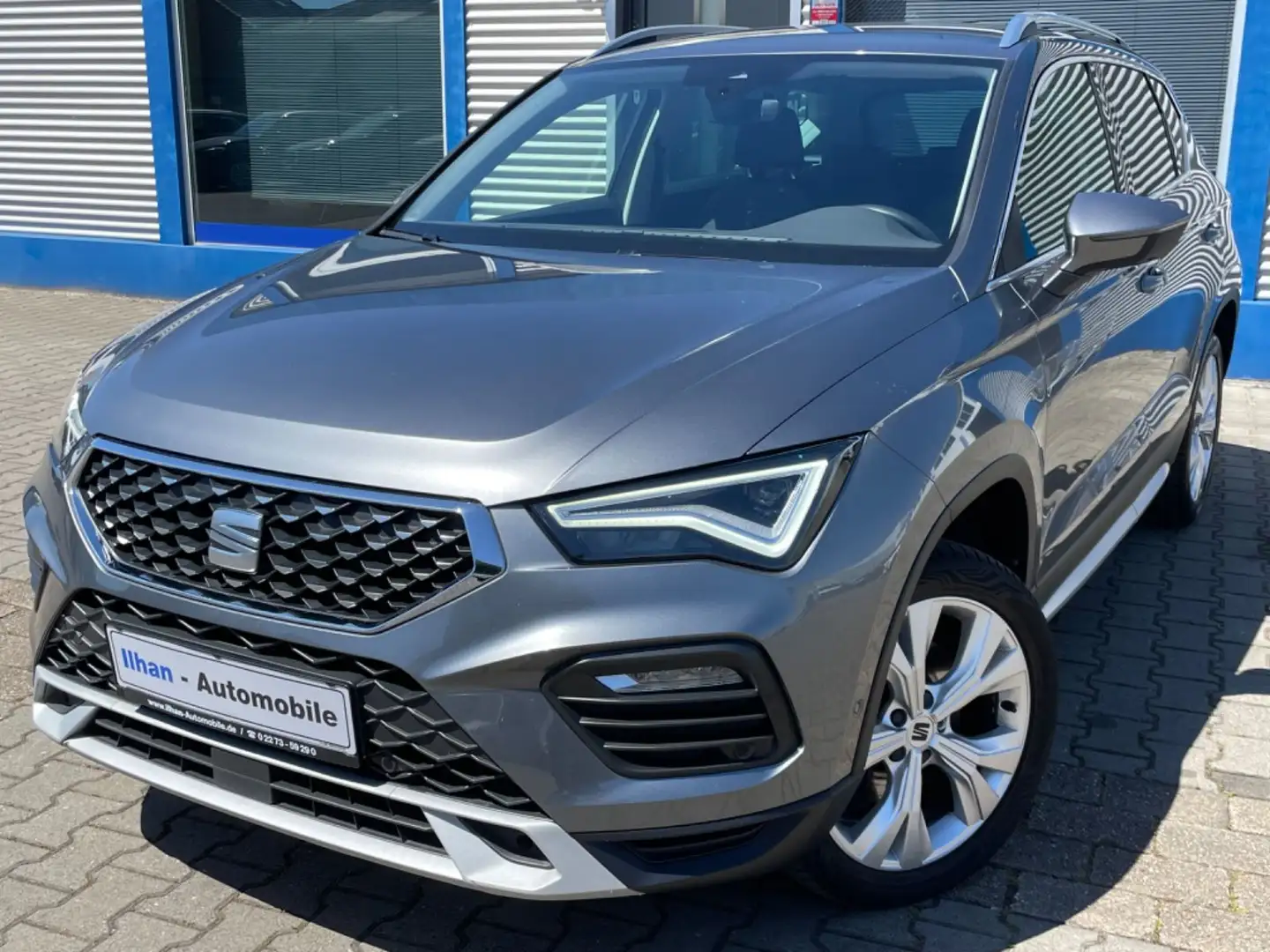 SEAT Ateca Xperience*NAV*RCAM*PDC*ACC*SPUR*BEATS*AHK* Gris - 1