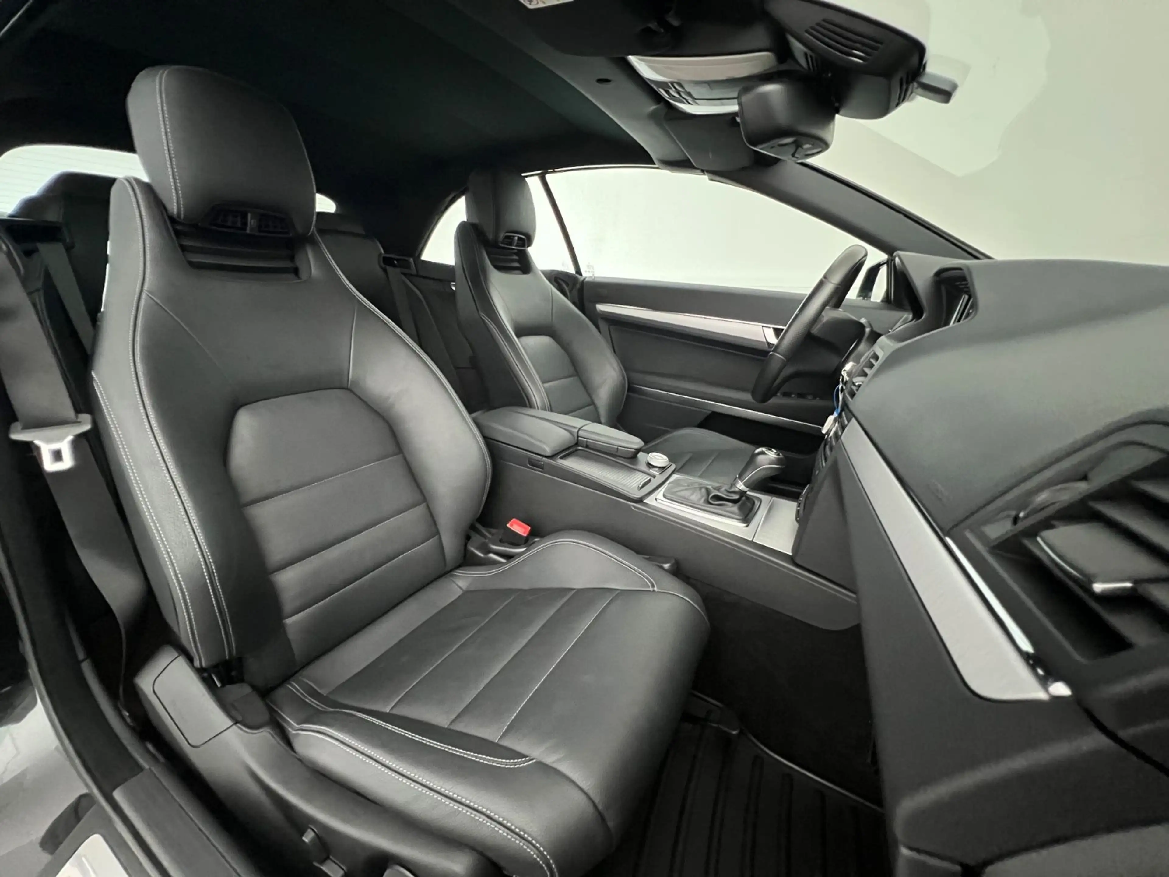 Mercedes-Benz E 250 CDI CABRIO/ RENTNER/ GARANTIE//NUR 76.tKM/ — photo 8