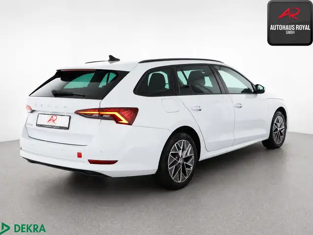 Skoda Octavia view 5