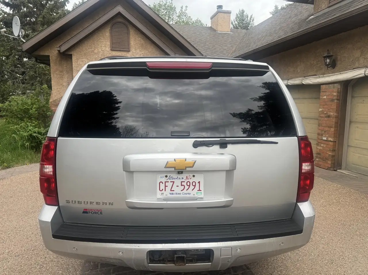 Chevrolet Suburban снимка Chevrolet Suburban