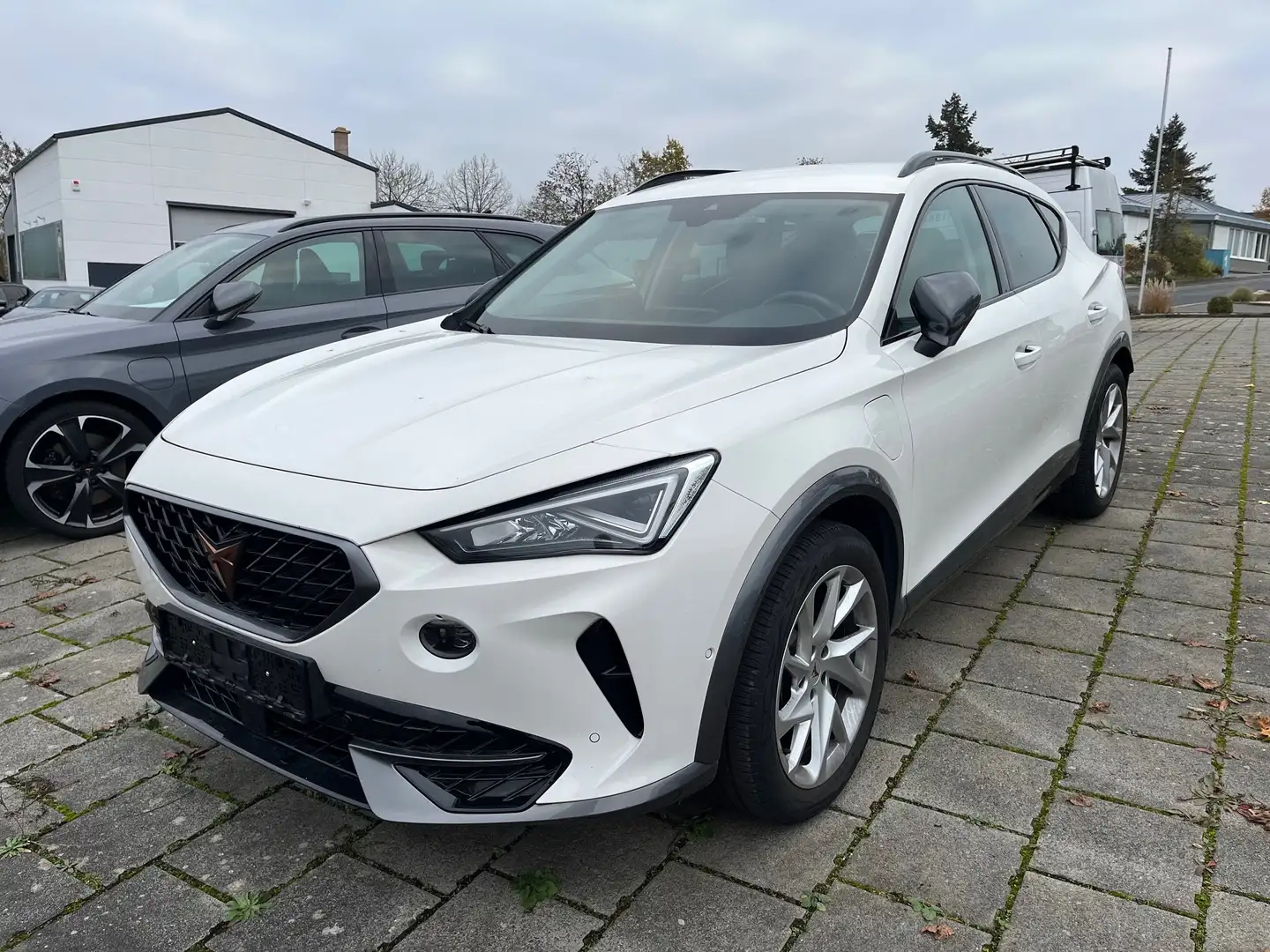CUPRA Formentor e-Hybrid  Full-Link Weiß - 1
