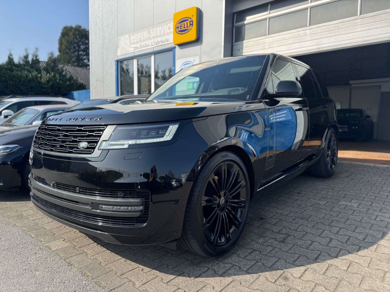 Second hand Land Rover Range Rover 3.0