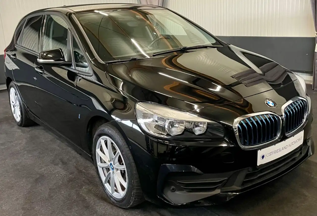 BMW 225