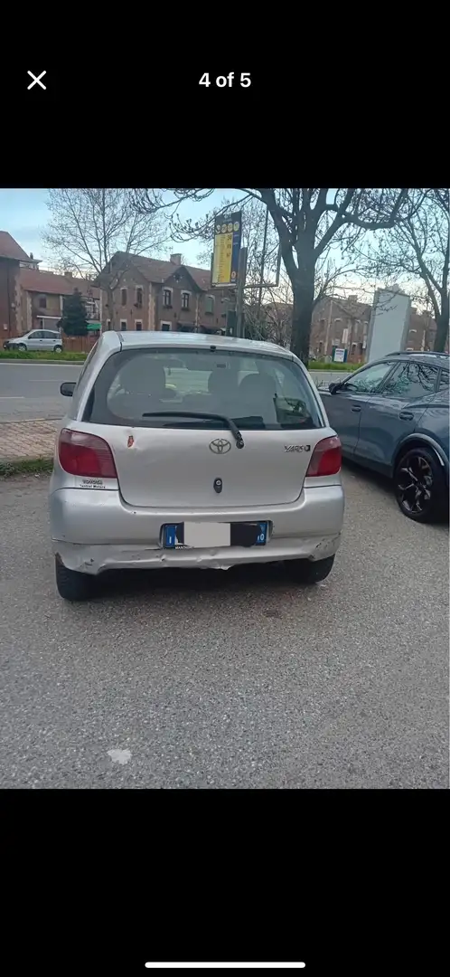 Toyota Yaris 3p 1.0 Sol - 2