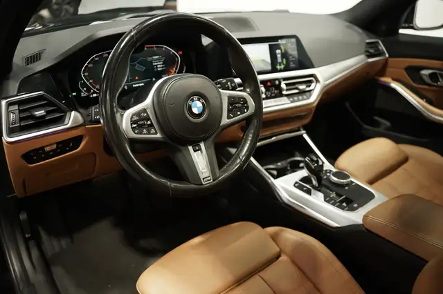 BMW 3 Series view 9