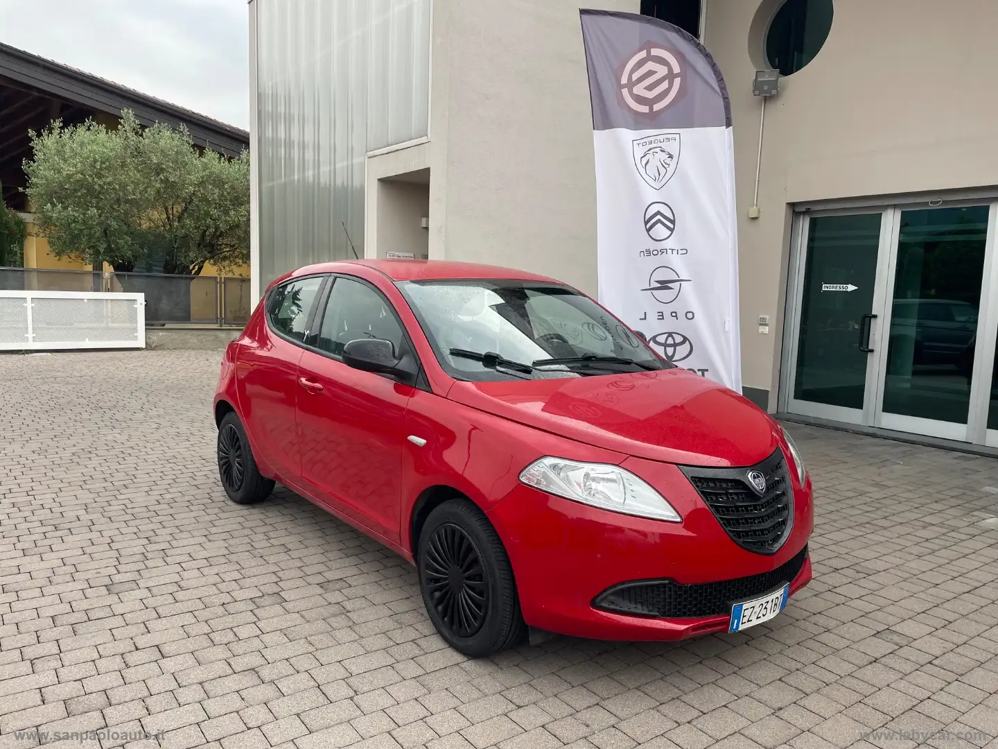Lancia Ypsilon 1.2 69 CV 5p. GPL  Gold BOMBOLA REVISIONATA Rouge - 2