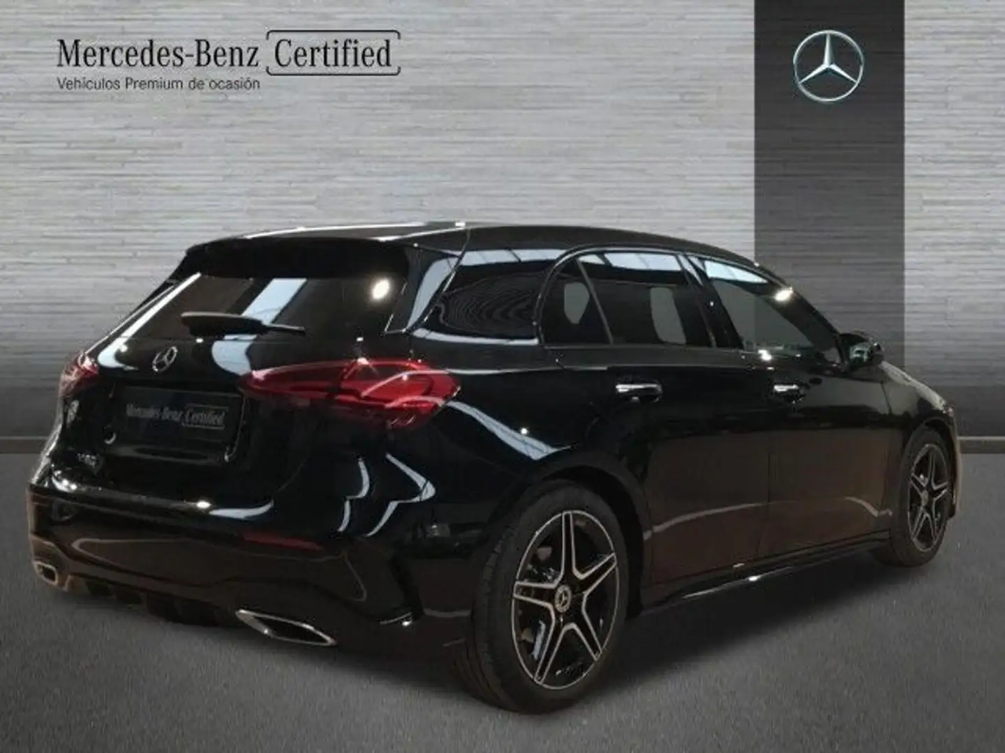 Mercedes-Benz A 180 Progressive Line Advanced 7G-DCT Schwarz - 2
