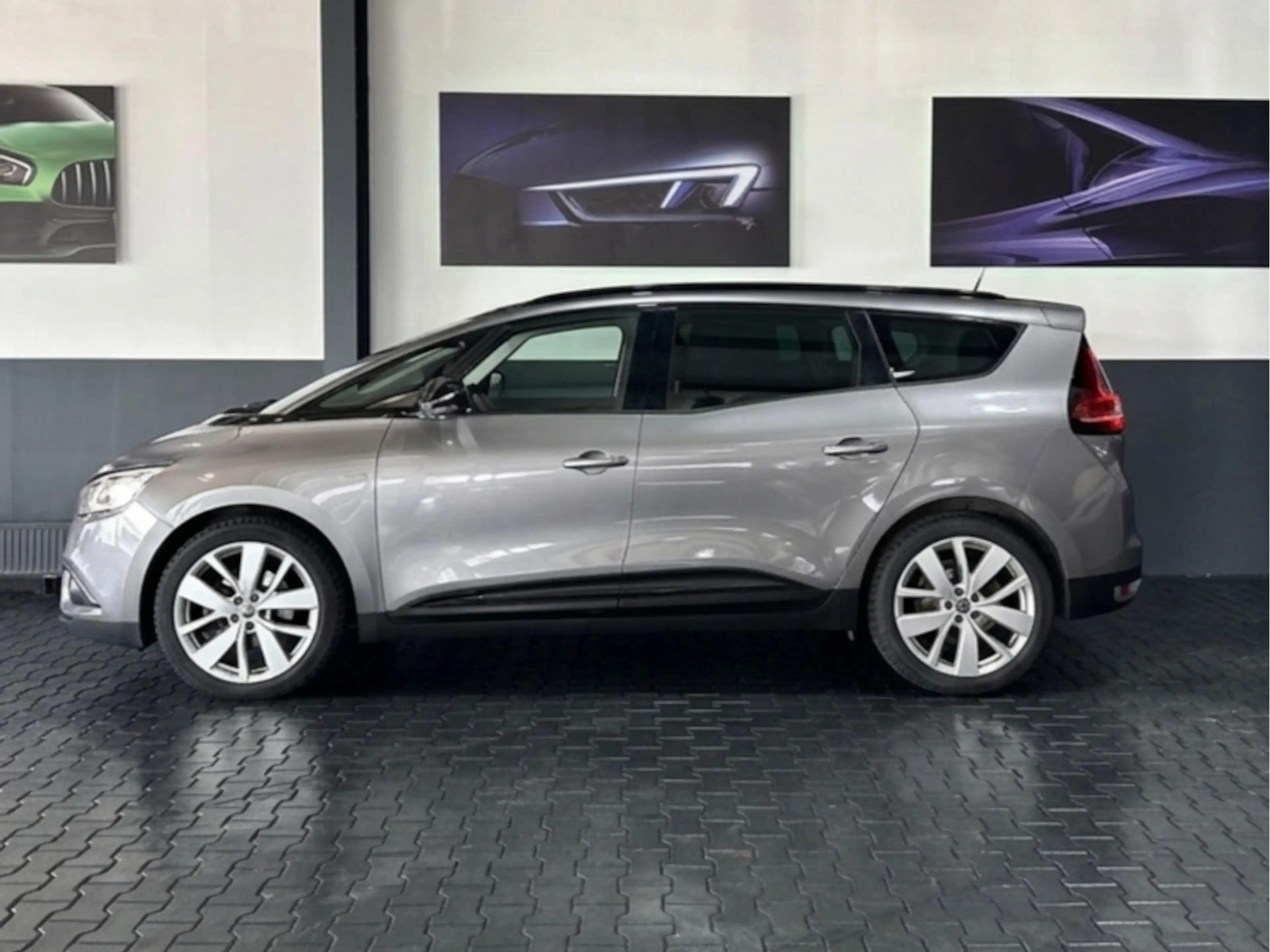 Renault Grand Scenic DCI De Luxe BLACKSTYLE*AUT*ASSIST — photo 3
