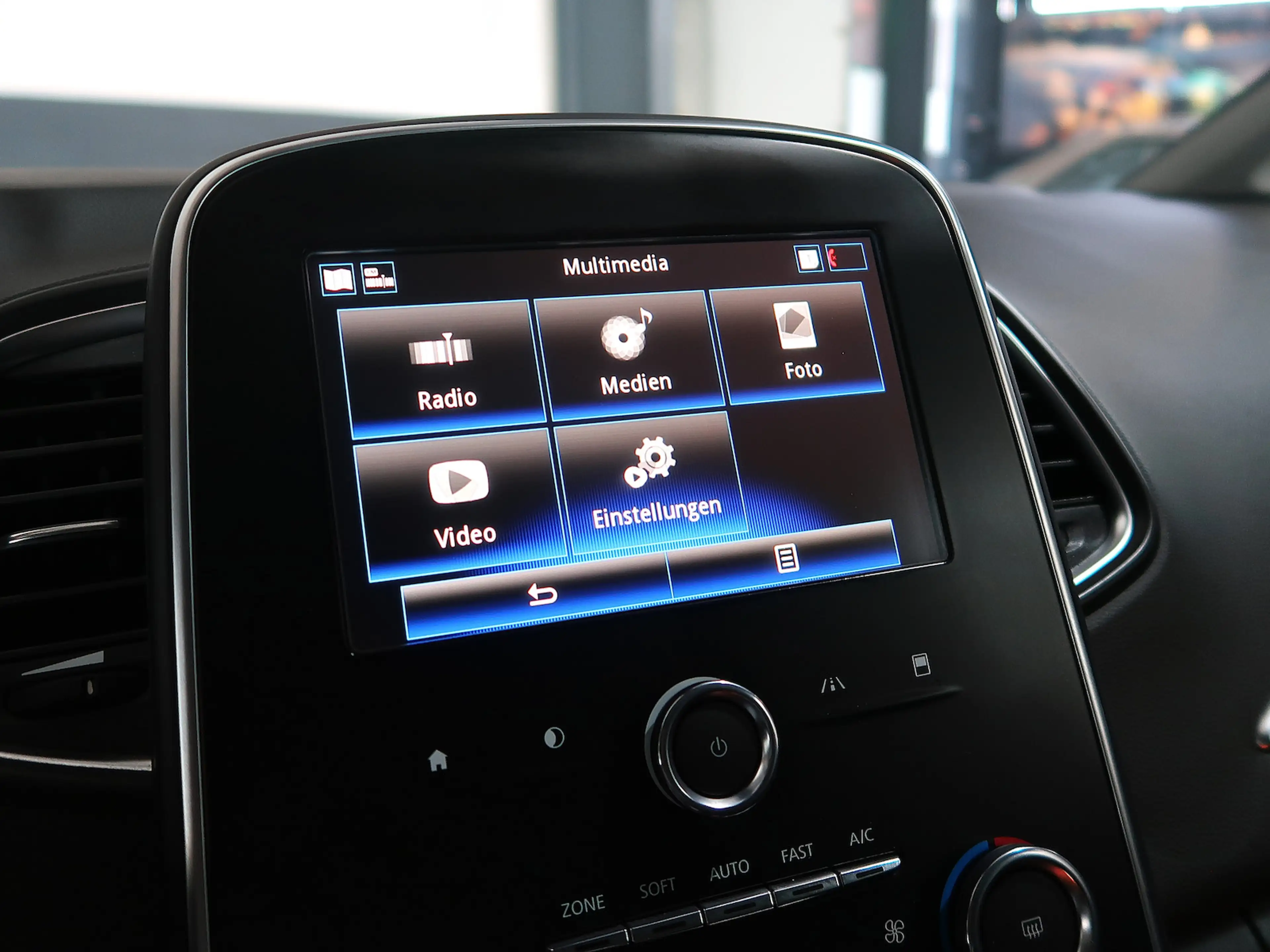 Renault Grand Scenic DCI De Luxe BLACKSTYLE*AUT*ASSIST — photo 16