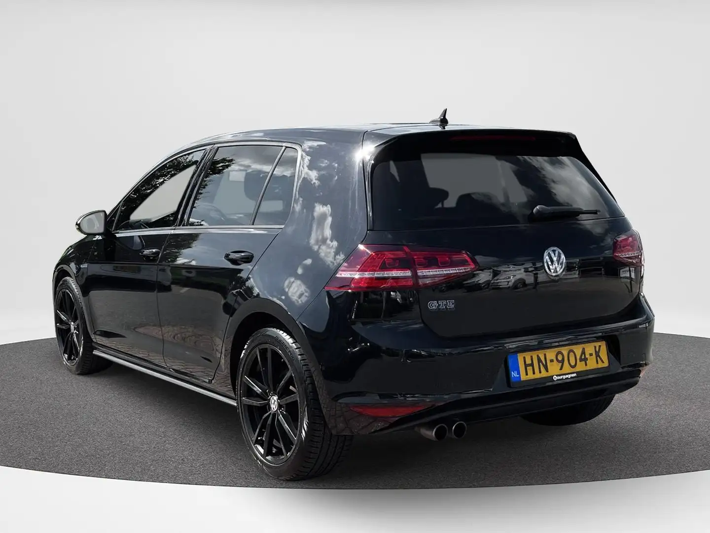 Volkswagen Golf GTE 1.4 TSI | 208 pk | PHEV | Zwart - 2