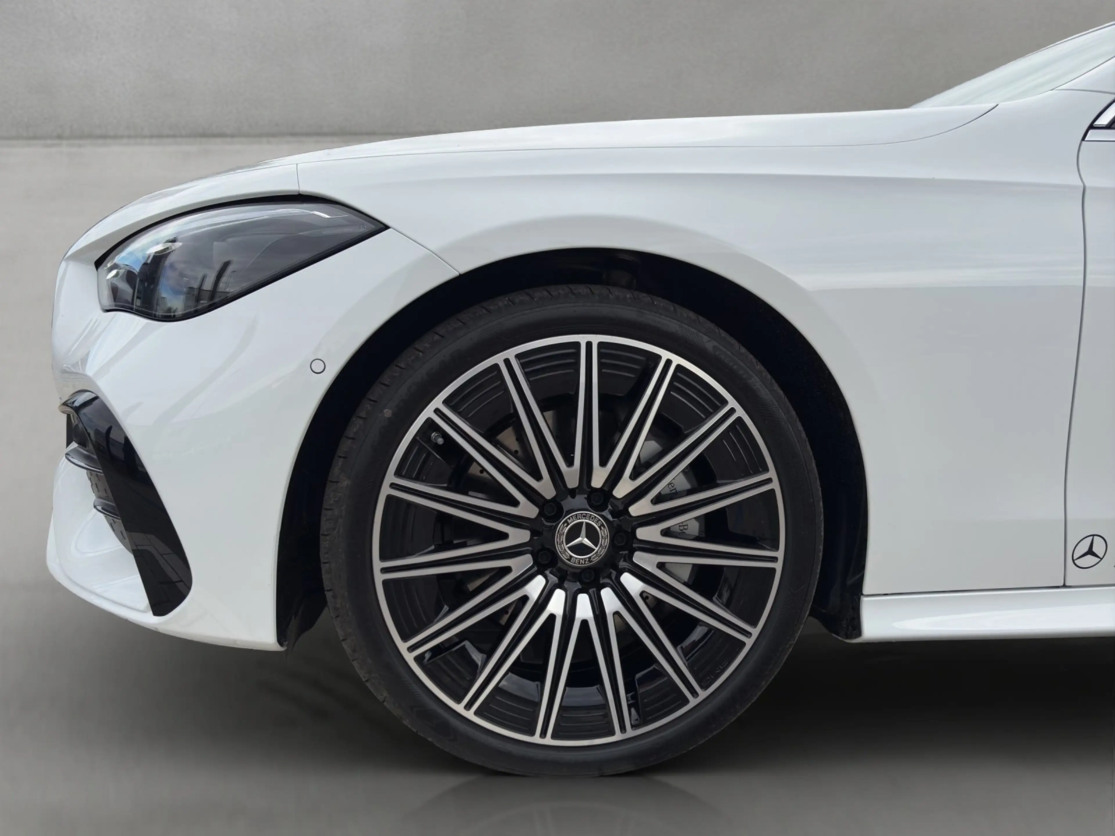 Mercedes-Benz CLE 300 4M AMG DigiLight 360°Burm Distr Head-Up — photo 9