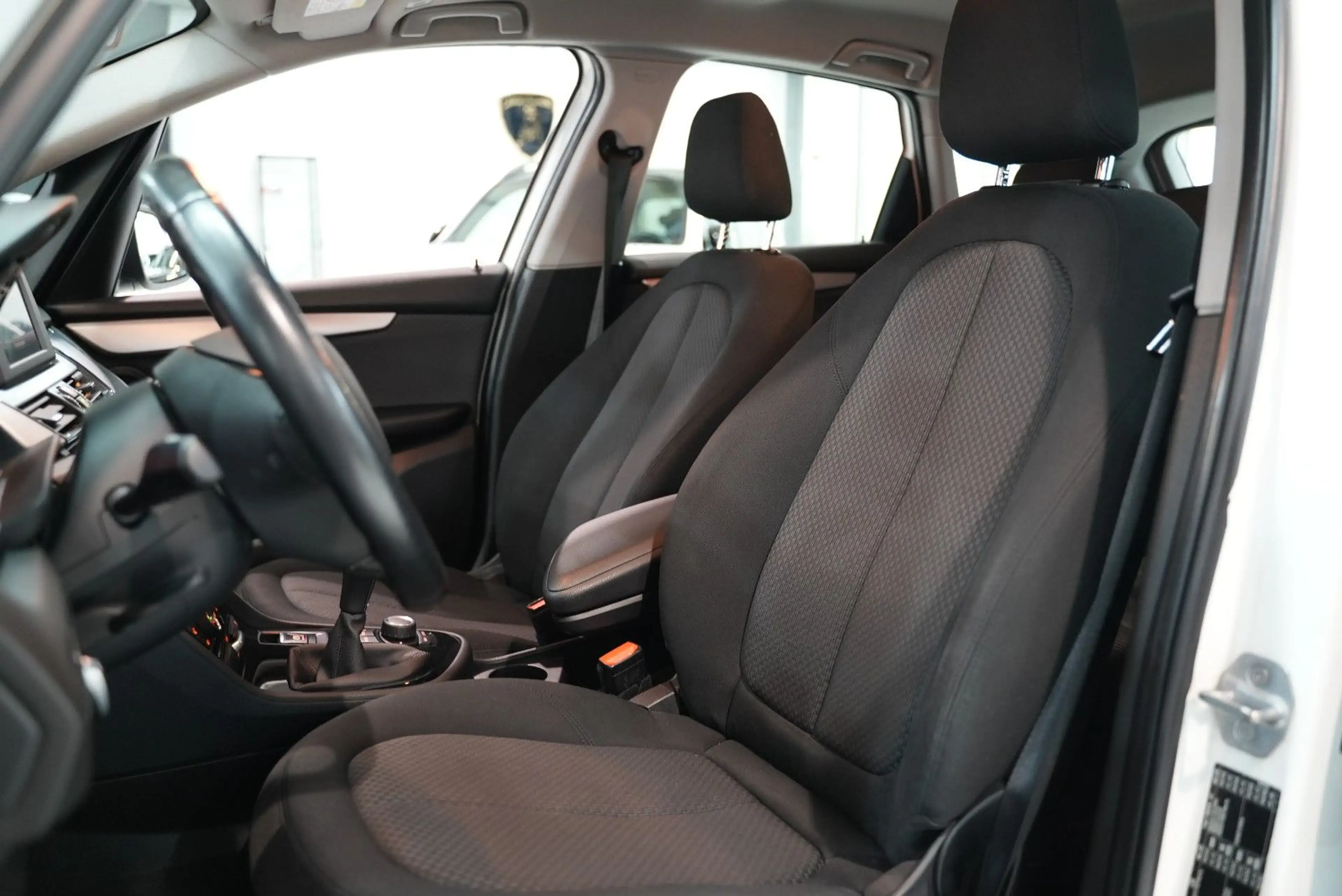 BMW 216 2 Active Tourer 216 d Advantage — photo 14