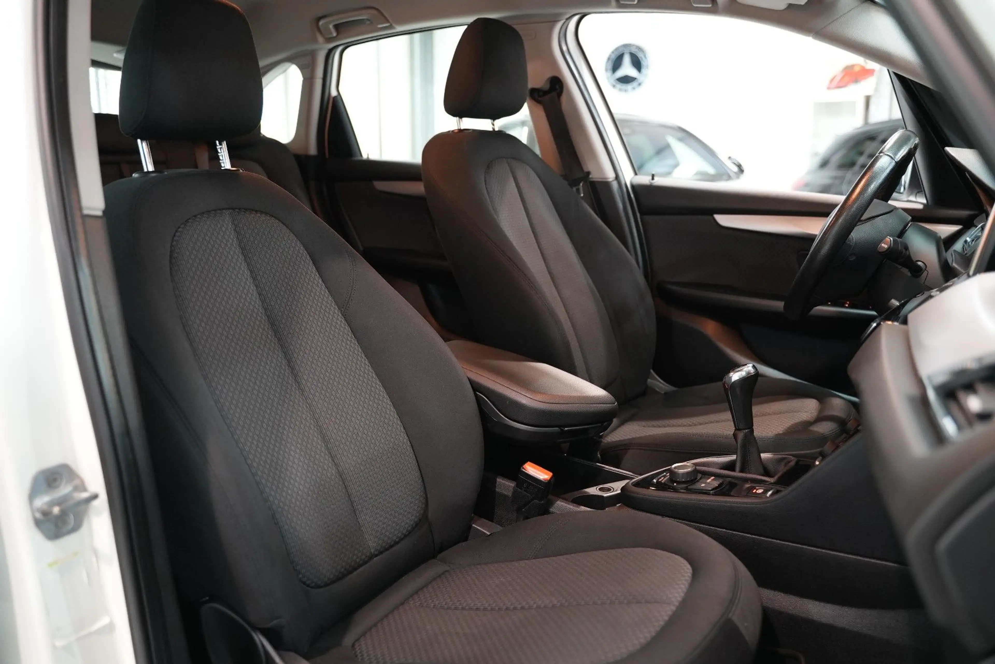 BMW 216 2 Active Tourer 216 d Advantage — photo 13