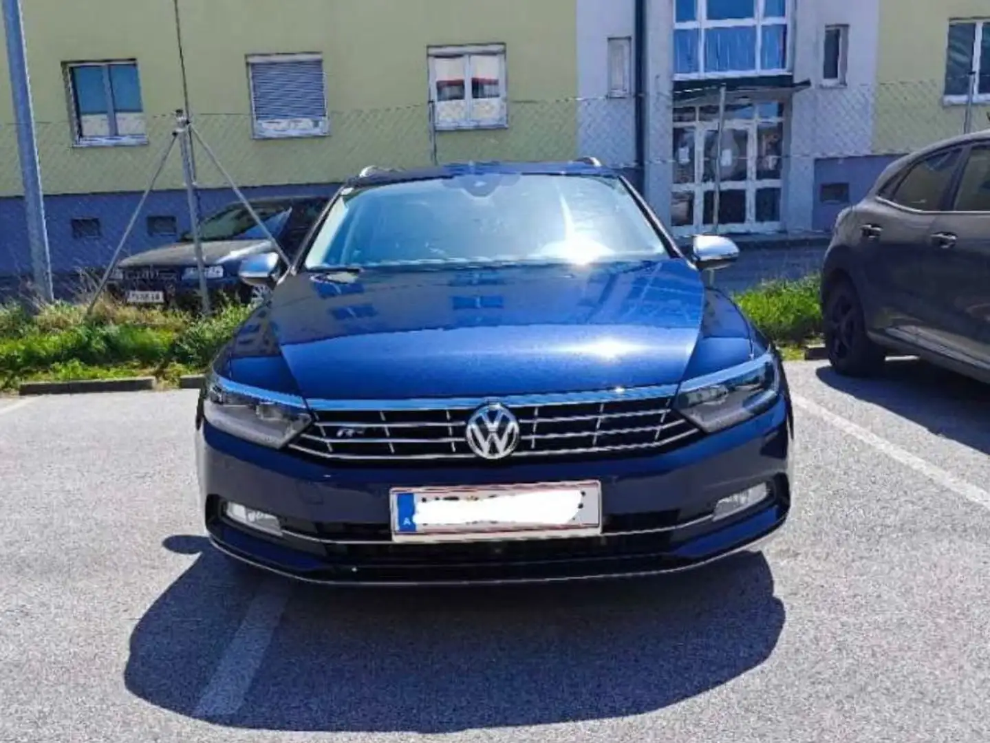 Volkswagen Passat Variant SCR Highline TDI 4Motion DSG Blau - 1