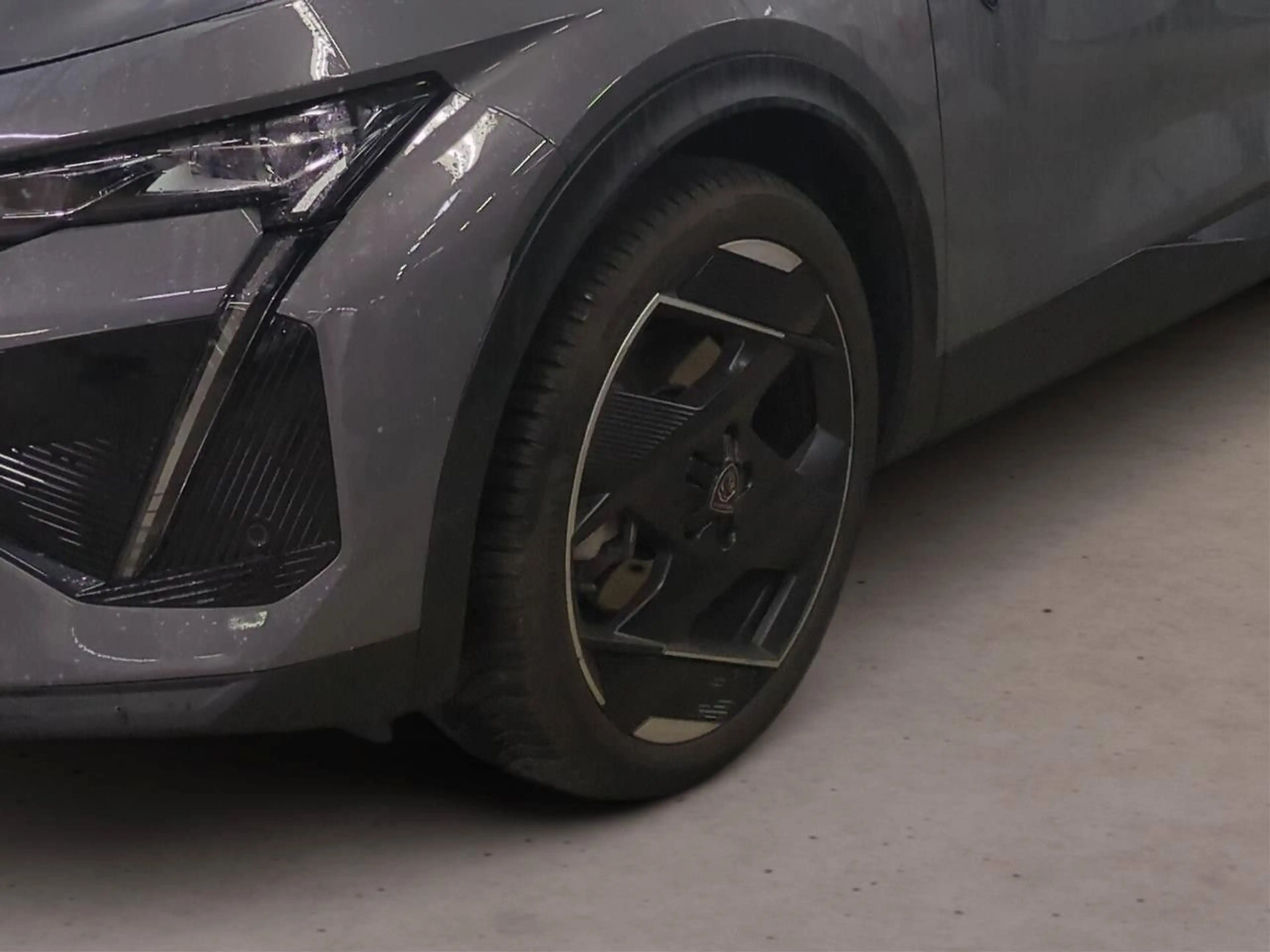 Peugeot 408 GT Plug-In Hybrid 225PS e-DSC7 *SCHIEBEDACH* — photo 14
