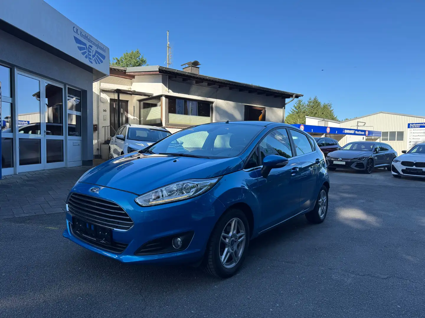 Ford Fiesta Titanium - Navi, Sitzheizung, Klima Blau - 2