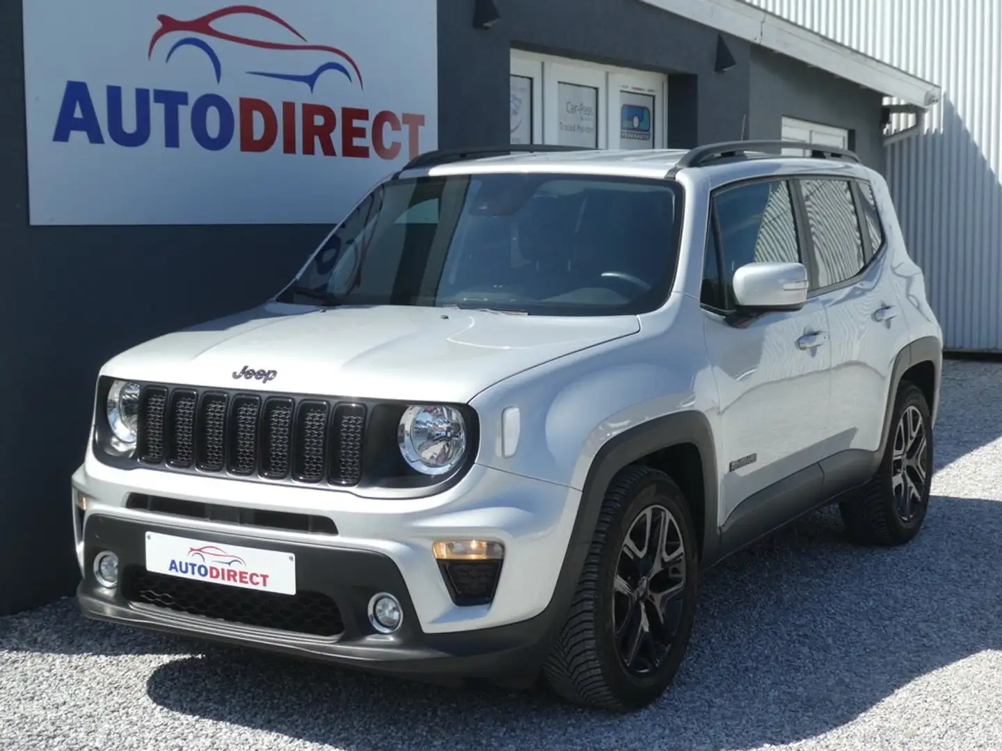 Jeep Renegade 1.0 T3 Black Star Navi, Smartlink, Airco, Jantes Gris - 1