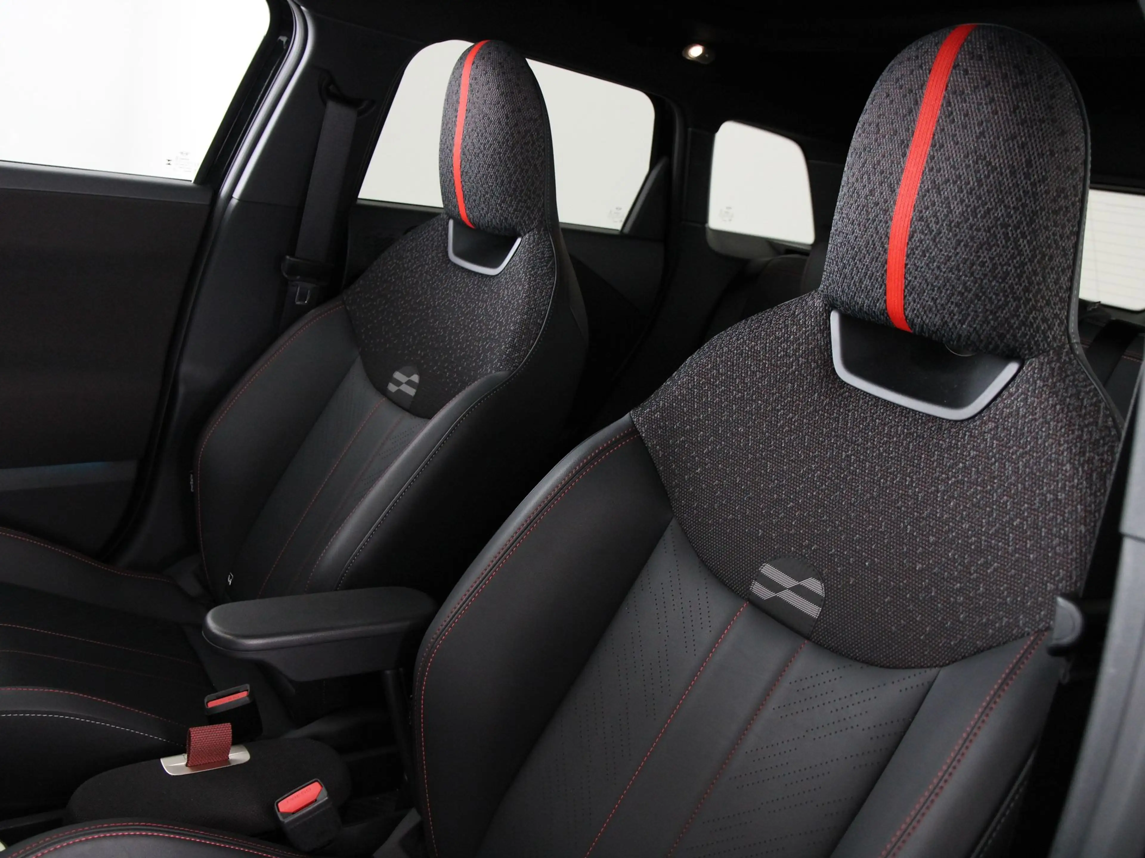 MINI Aceman E John Cooper Works Pakket M SoH 97% — photo 6