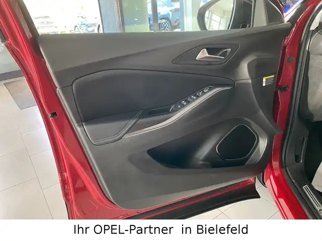 Opel Grandland X view 12
