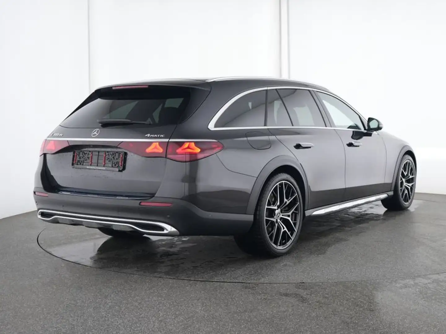 Mercedes-Benz E 300 de 4M T All-Terrain AVANTGARDE/360/PANO Grau - 2