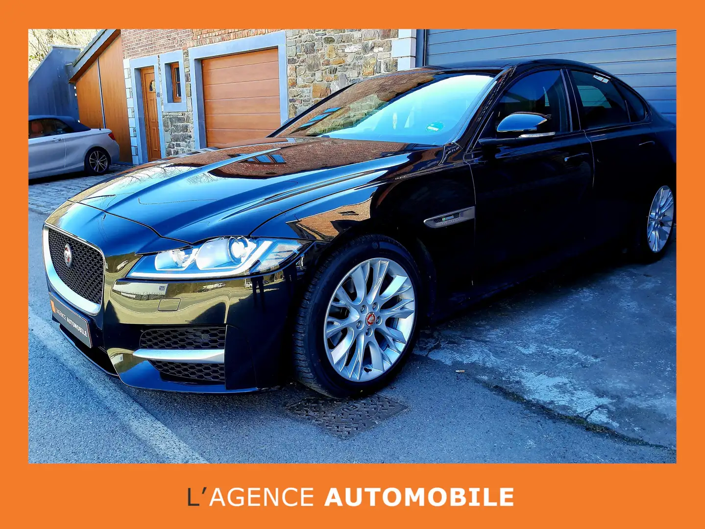 Jaguar XF 2.0 D R-Sport - GPS/Pano/cuir/caméra - Garantie Schwarz - 1