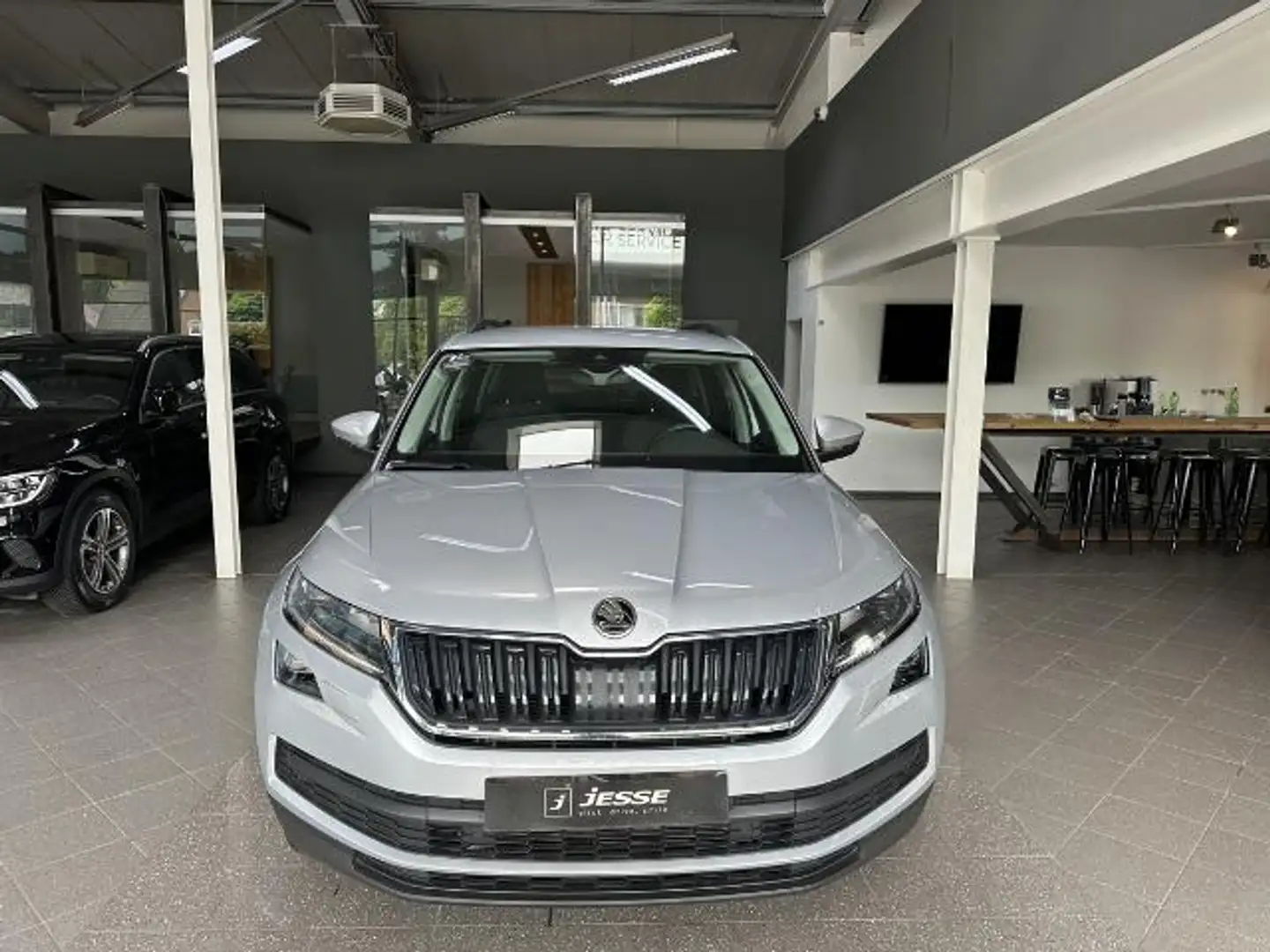 Skoda Kodiaq 2.0 TDI Drive 125 4x4 ACC LED CANTON R.CAM Silber - 2