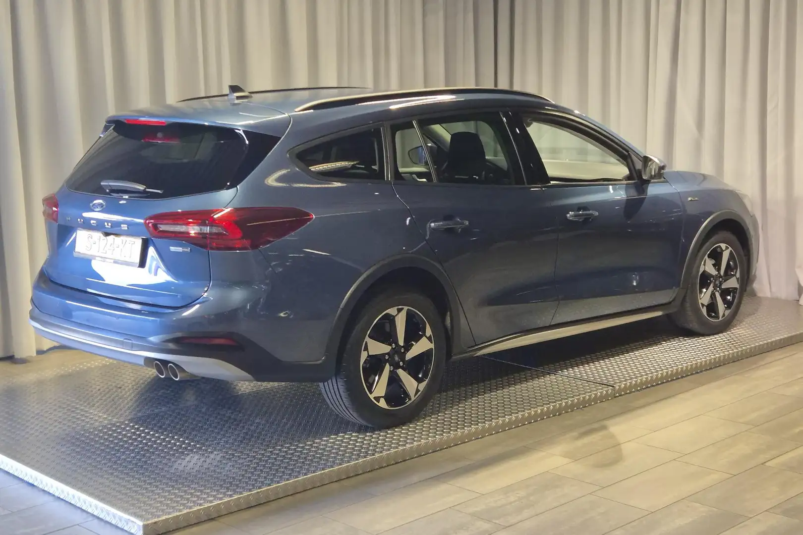 Ford Focus Wagon 1.0 EcoBoost Hybrid Active Style nieuw model Blauw - 2