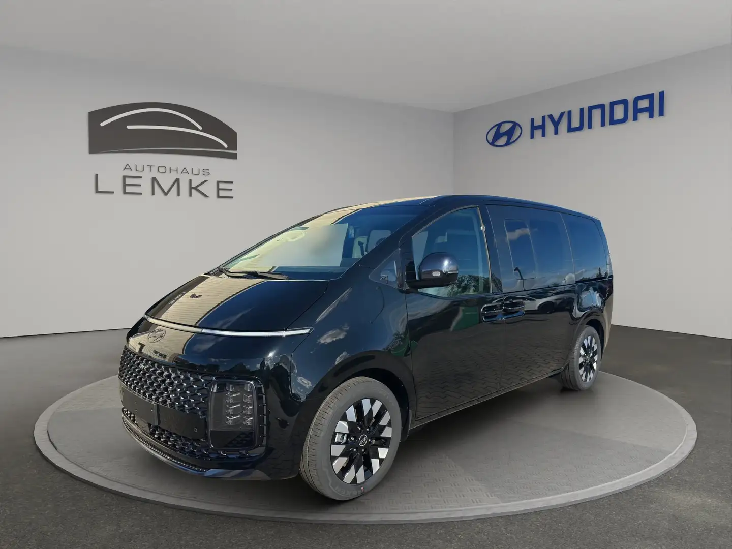 Hyundai STARIA 1.6 T-GDI HEV AUTOMATIK SIGNATURE+SD+PANORAMA Zwart - 1