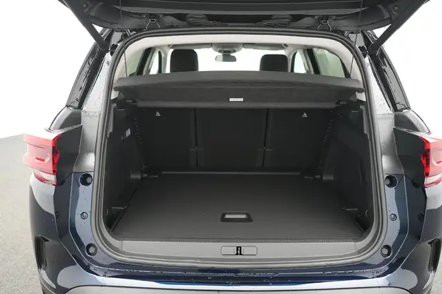 Citroen C5 Aircross view 3